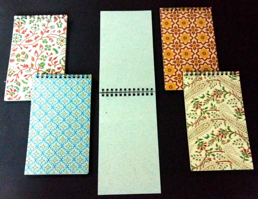 Long Book (B), Accessories