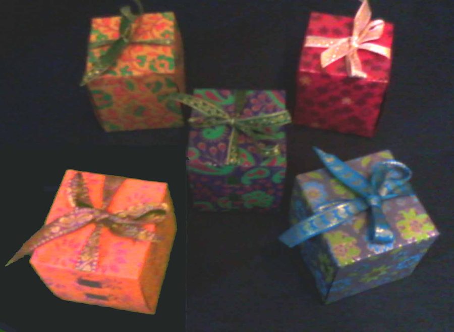 Ribbon Box, Packaging
